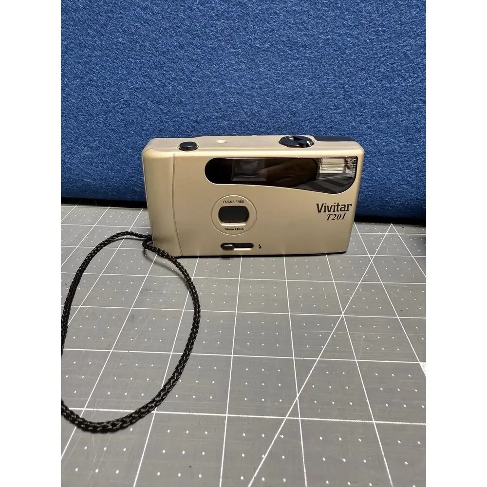 Vivitar T201 35mm Film‎ Camera Like New in Box